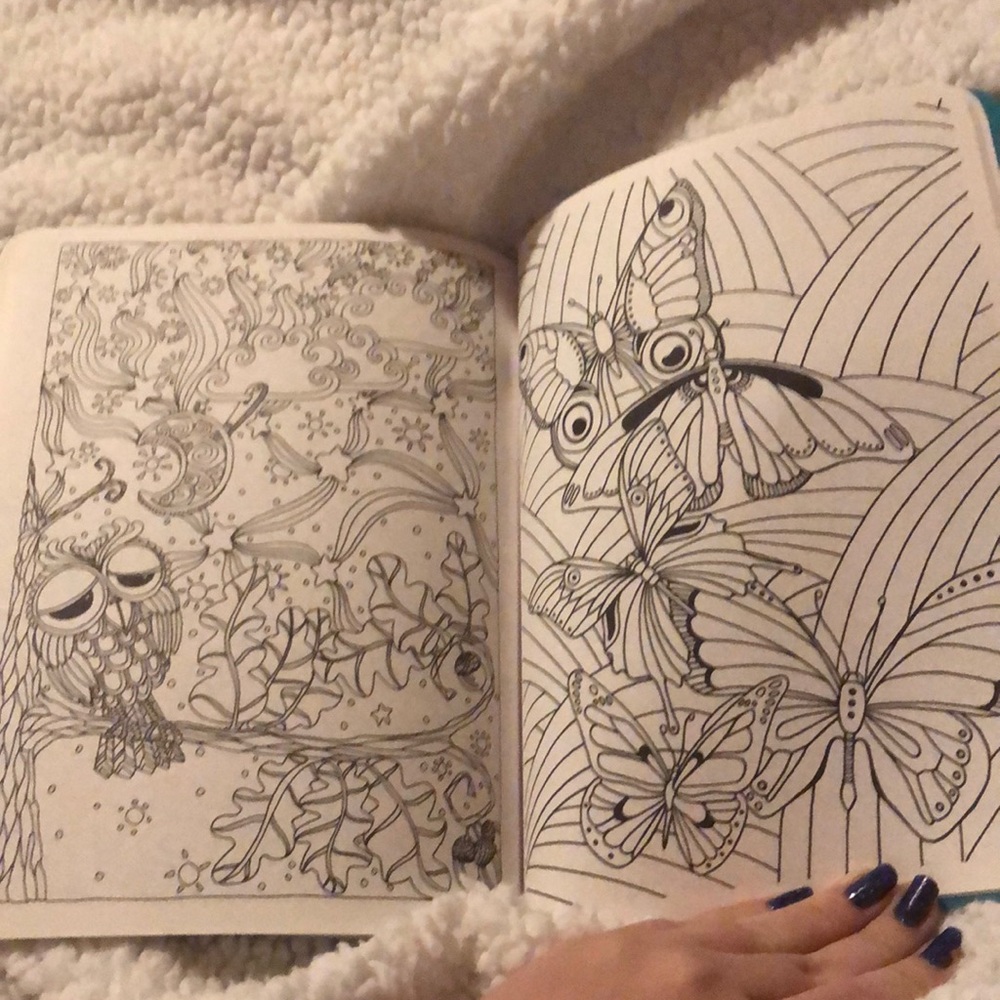 🔴Posh Coloring Book - Picture 7 of 10